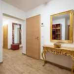 Apartment V - Asr 13 *