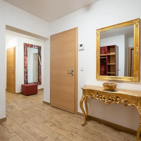 Apartment V - Asr 13 *